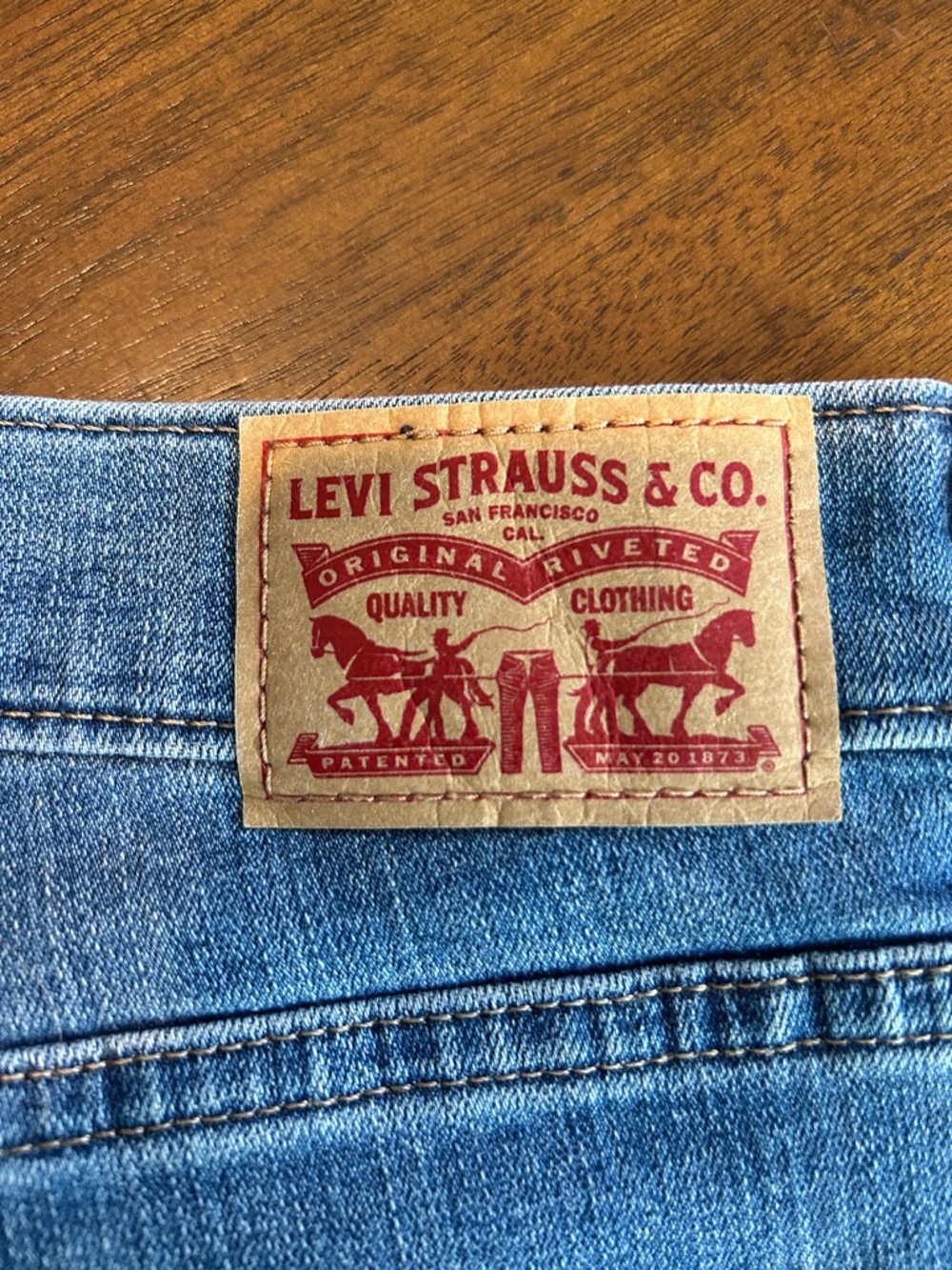 Women’s Jean Capris Levi Strauss 311 shaping skinny capri High-Rise 32 W - Picture 11 of 11